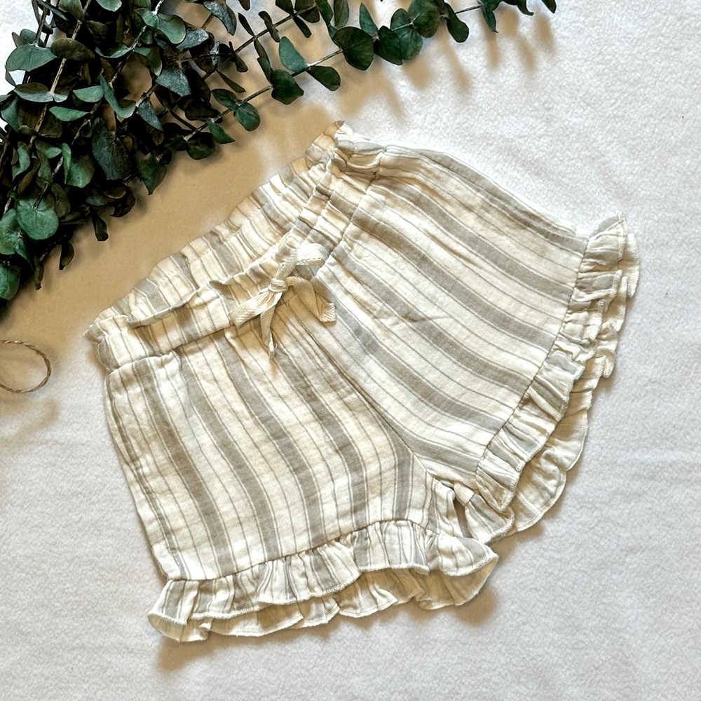 NWT Dear Mini Stripe Ruffle Shorts size 12-18M